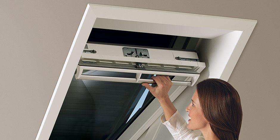 VELUX roller shutter manual operation